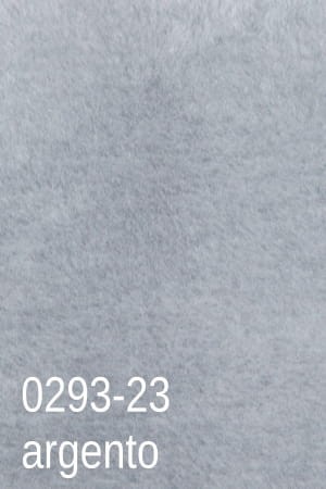 Koc Cotton Cloud 150x200 cm w kolorze jasny szary, jednokolorowy bawełniany koc dekoracyjny z frędzlami na łóżko, sofę lub fotel.