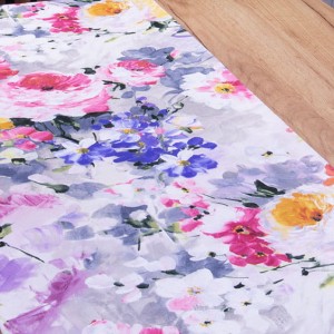 Obrus Velutto 130x180 cm 54679/1001 Kolorowe kwiaty wzór 2