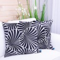 Poszewka ozdobna 40x40 cm Velluto Musz. 55448/1025 Biało-czarna
