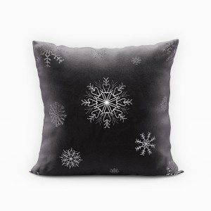 Poszewka świąteczna 40x40 cm Śnieżki czarny + srebro