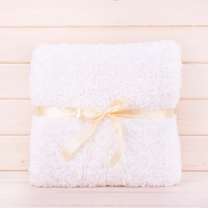 Koc Różyczki 160x200 cm mikrofibra ecru