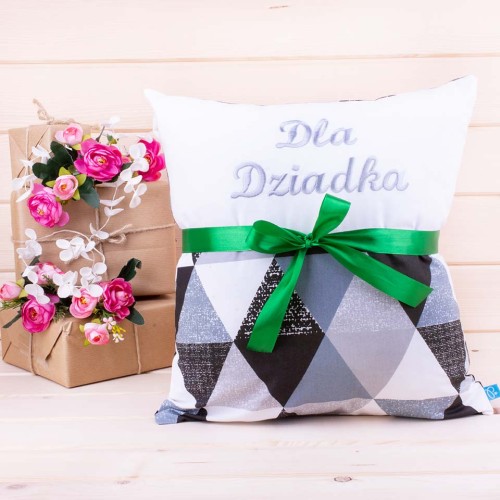 Poduszka z haftowanym napisem Dla dziadka