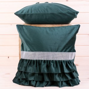 Poszewka ozdobna 40x40 cm Velvet BL32-19 Butelkowa zieleń+falbanki