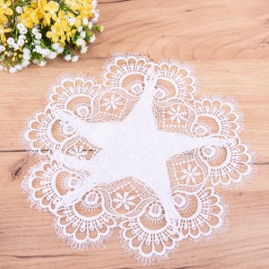 Serwetka koło 30 cm NL-203 z gipiurą Biała