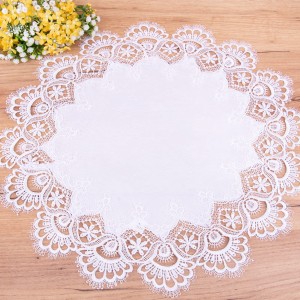 Serwetka koło 50 cm NL-203 z gipiurą biała