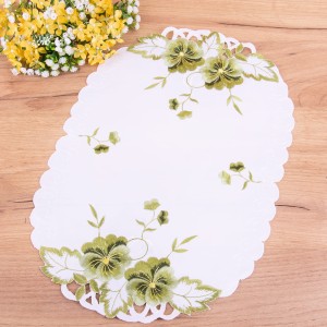 Serwetka haftowana 30x45 wzór 170