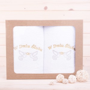 Komplet ręczników 2*70x140 cm W dniu ślubu z gołąbkami