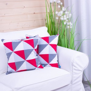 Poszewka ozdobna 40x40 cm MINKY trójkąty