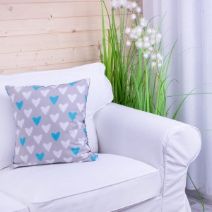 Poszewka ozdobna 40x40 cm MINKY serduszka turkusowe