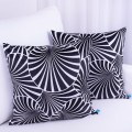 Poszewka ozdobna 40x40 cm Velluto Musz. 55448/1025 Biało-czarna