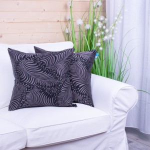 Poszewka ozdobna 45x45 cm Liście na czarnym