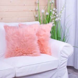 Poszewka ozdobna 45x45 cm Futrzak 818 Łosoś