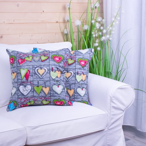 Poszewka ozdobna 45x45 cm MINKY serduszka zawieszki zielone
