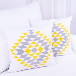 Poszewka ozdobna 45x45 cm Yellow Space Trójkąty