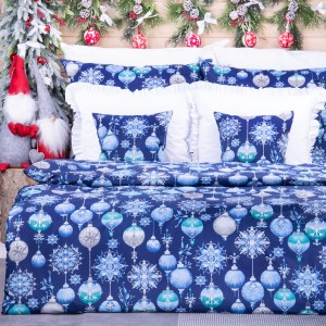 Pościel świąteczna 160x200 cm wzór 106 Tradycyjne niebieskie bombki na granatowym tle
