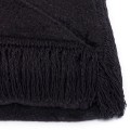 Koc Cotton Cloud 150x200 cm w kolorze czarnym, jednokolorowy bawełniany koc dekoracyjny z frędzlami na łóżko, sofę lub fotel.