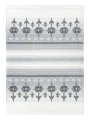 Dwustronny koc Cotton Cloud 150x200 cm z góralskim wzorem parzenicy w szaro-kremowej kolorystyce, bawełniany koc dekoracyjny z frędzlami na łóżko lub sofę - przód