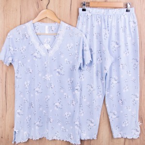 Piżama damska z krótkim rękawem i 3/4 spodnie WISKOZA rozm: 2XL drobne kwiatuszki na błękicie