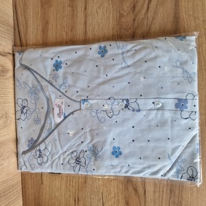 Koszula nocna damska KWIATUSZKI rozm: 3XL Niebieskie kwiatuszki na błękitnym tle