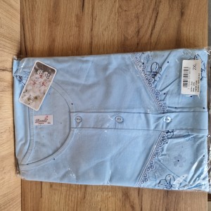 Koszula nocna damska KWIATUSZKI rozm: 2XL Niebieskie kwiatuszki na błękitnym tle + koronka