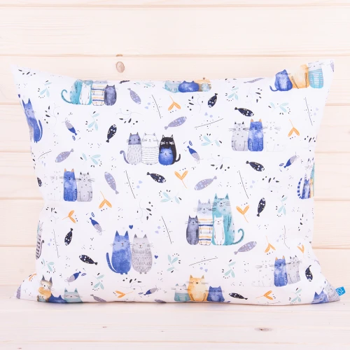 Poszewka z bawełny 70x80 cm Kolorowe kotki na białym 2