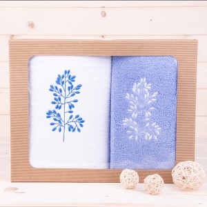 Komplet reczników 2*70x140 cm Gałązka biały + niebieski wzór 2