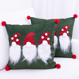 Poszewka świąteczna 45x45 cm Skrzaty z brodami i pomponami wzór 2 na zielonym tle