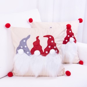Poszewka świąteczna 45x45 cm Skrzaty z brodami i pomponami wzór 1 na kremowym tle