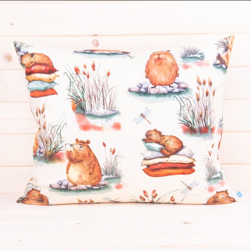 Poszewka z bawełny 50x60 cm Kapibara na kremie