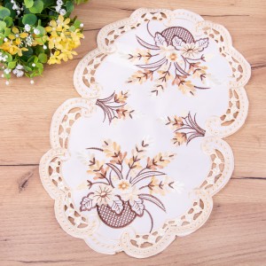 Serwetka 30x45 cm haftowana  HL-173 Kłosy