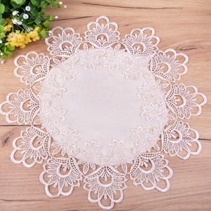 Serwetka DA-384 koło 40 cm z gipiurą Beż