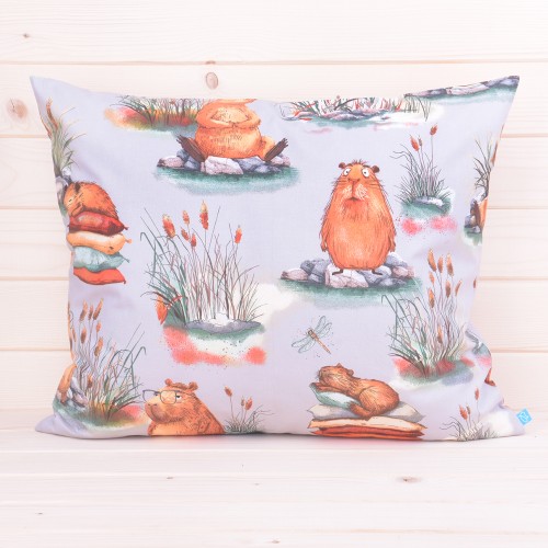 Poszewka z bawełny 70x80 cm Kapibara na szarym