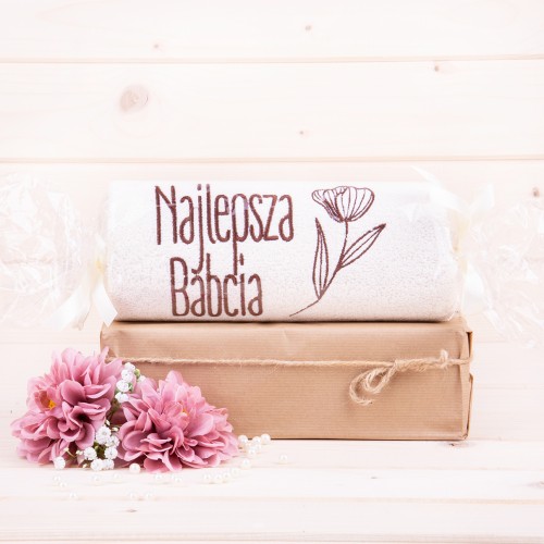 Ręcznik dla Babci z haftem 50x100 cm wzór 3 Ecru napis Najlepsza Babcia