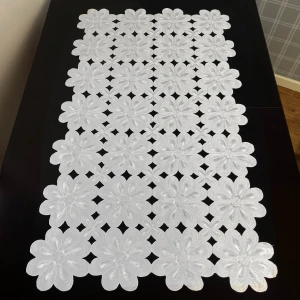 Bieżnik 50x100 cm wzór DA-1462 haftowane białe kwiaty prostokąt