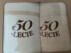 Komplet ręczników 2*70x140 cm 50-lecie wzór 3 ecru i beż + ciemny brąz haft