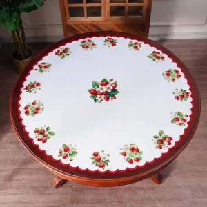 Obrus drukowany koło 110 cm wzór PF-157 Truskawki