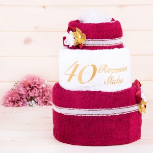 Tort z ręczników 3 poziomowy z haftem 40 rocznica ślubu w kolorach bordo, biały, bordo