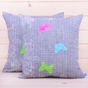 Poszewka z kory 40x40 cm Kolorowe motyle na szarym wzór 2