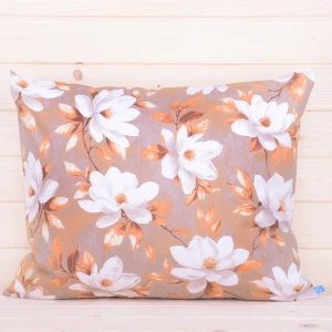 Poszewka z bawełny 50x60 cm Kwiat magnolii na beżowoszarym tle