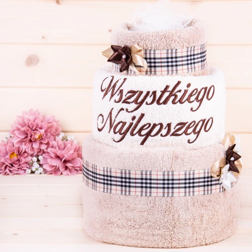Tort z ręczników 3 poziomowy z haftem Wszystkiego najlepszego wzór 25 w kolorach jasny beż, biały, jasny beż