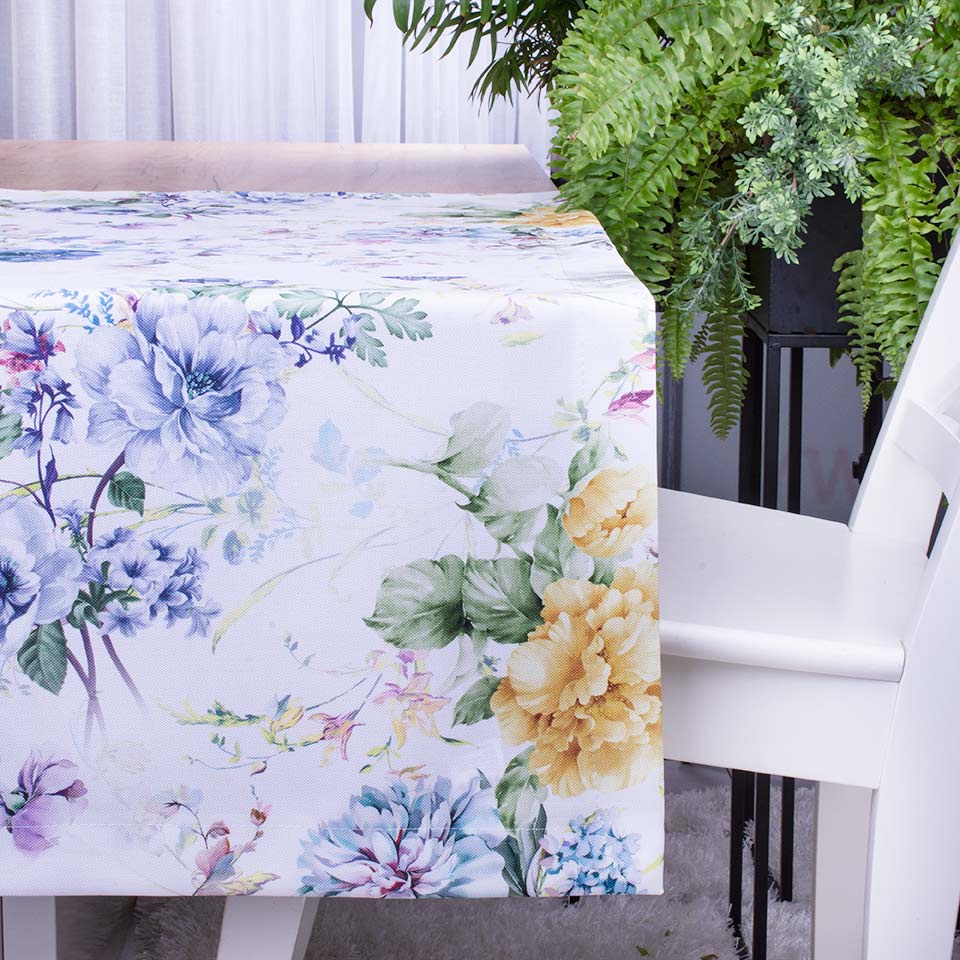 Bieżnik Oxford 50x100 cm 400765/002 Kwiaty na białym tle