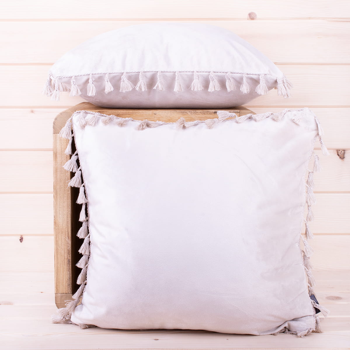 Poszewka ozdobna 40x40 cm Beż + frędzelki