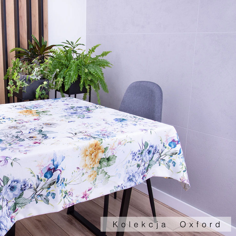 Obrus Oxford 120x220 cm 400765/002 Kwiaty na białym tle