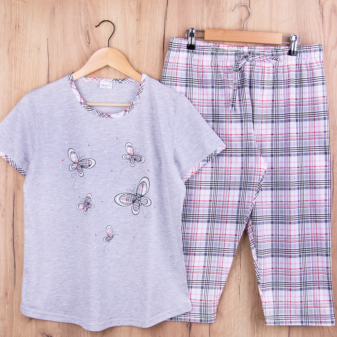 Piżama damska z krótkim rękawem i 3/4 spodnie 501030 rozm: M szary