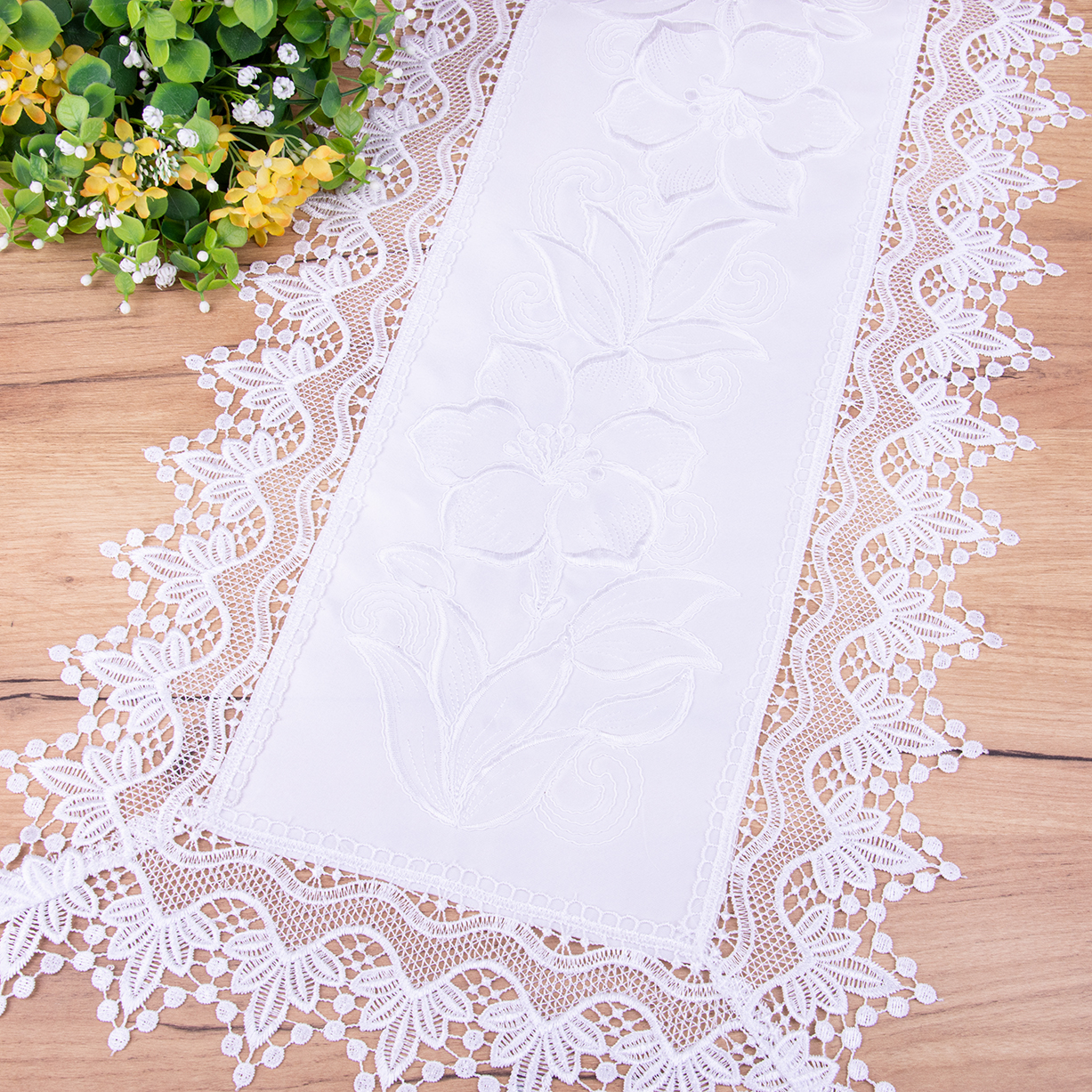 Bieżnik 40x85 cm z gipiurą i haftem KRS67 biały prostokąt