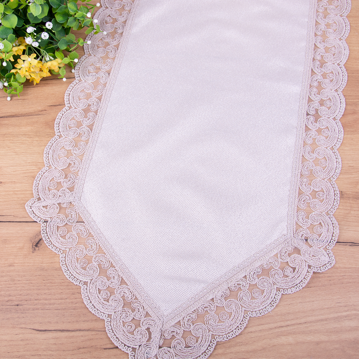 Bieżnik 40x95 cm Beż z koronką