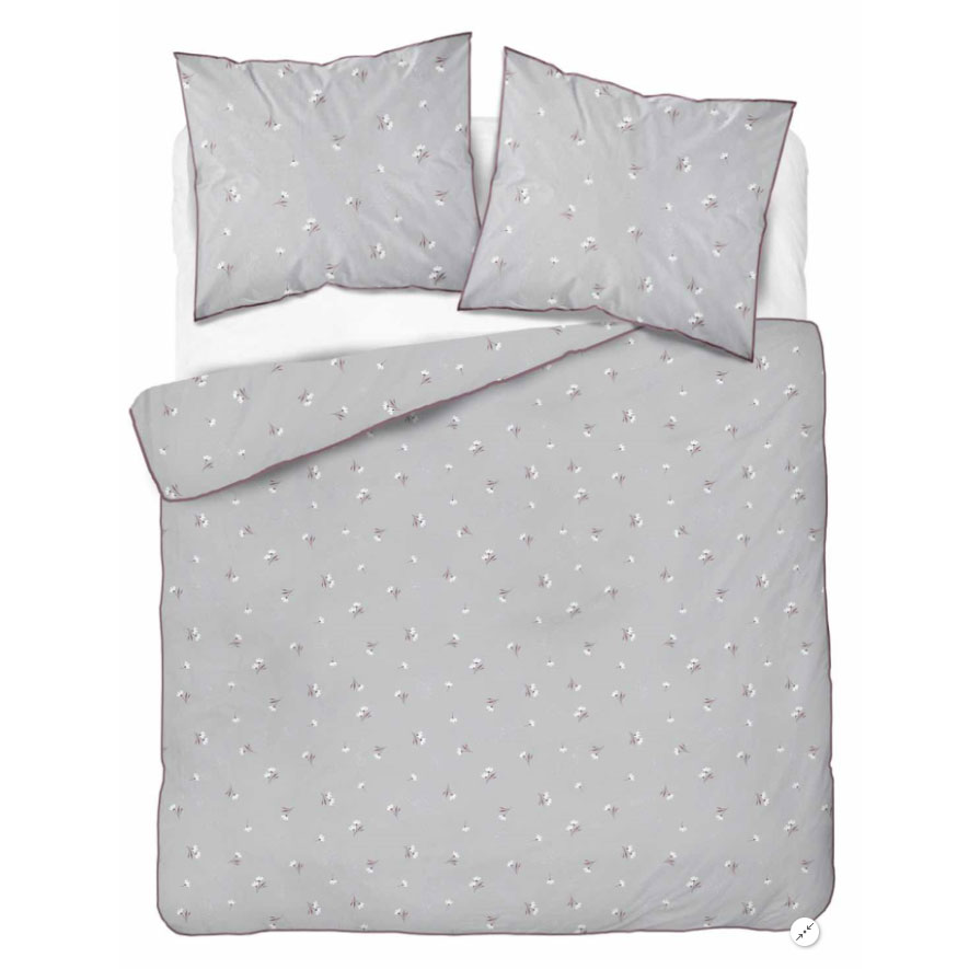 Pościel bawełniana Perkal 160x200 cm 5897B Drobne kwiatuszki na jasnoszarym tle z ozdobną fioletową lamówką